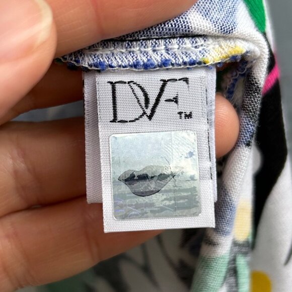 Diane Von Furstenberg New Julian Two Garden Daisy Multi Wrap Dress, approx 8 - Picture 15 of 16